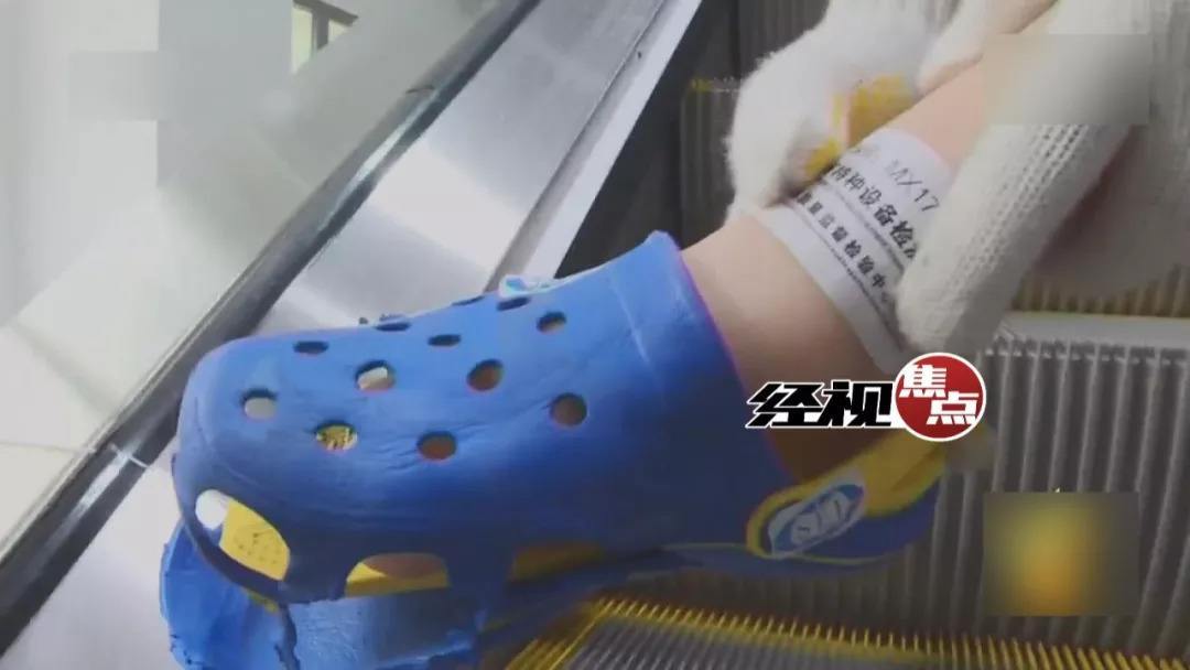 这种凉鞋很危险,夏天给孩子买鞋,千万注意这5点!