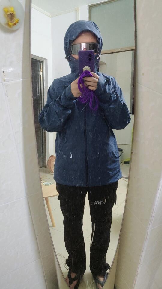 迪卡侬MH500:防水透气极致体验,户外通勤两相宜